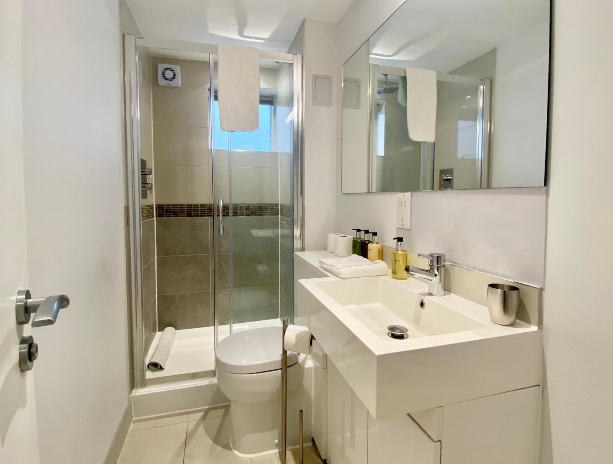Your Space Apartments - Jubilee House CBG Екстериор снимка